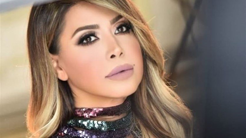 الفنانة الجميلة صاحبة الإطلالة الساحرة نوال الزغبي