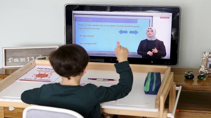 مؤتمر عالمي لتبادل المعارف والثقافات في التعليم عن بعد .