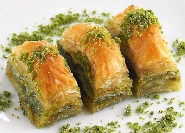 البقلاوة بالفستق الحلبي