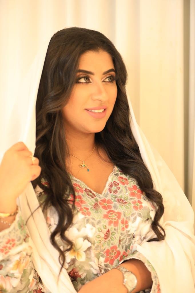 كشفت إيناس بأن برنامجها المقبل يتضمن عده فقرات متنوعة هدفها جذب جميع الأعمار لمشاهده وانتظار عرض حلقات البرنامج باشتياق فمنها ما يكشفه البرنامج من أخبار حصرية في الوطن العربي