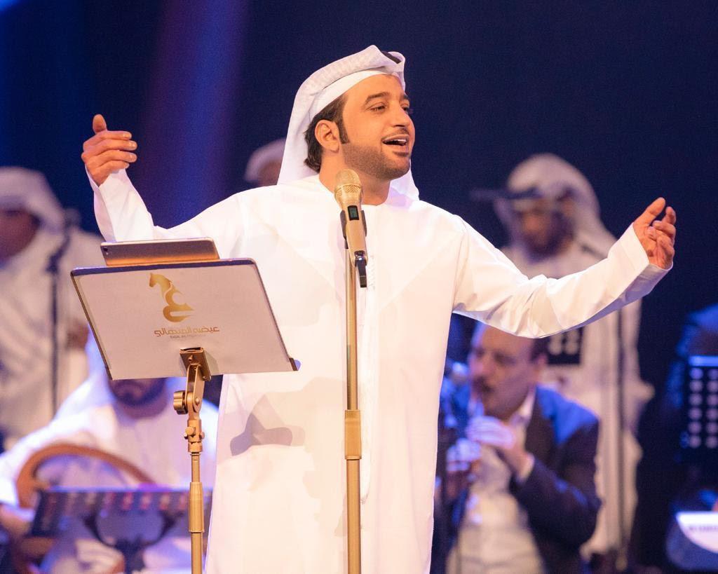 عيضة المنهالي يحيي الإرث الشعري والفن التراثي الإماراتي وصفه جموع من المثقفين والإعلاميين بأن صوته يمثل الصوت الإماراتي الأصيل