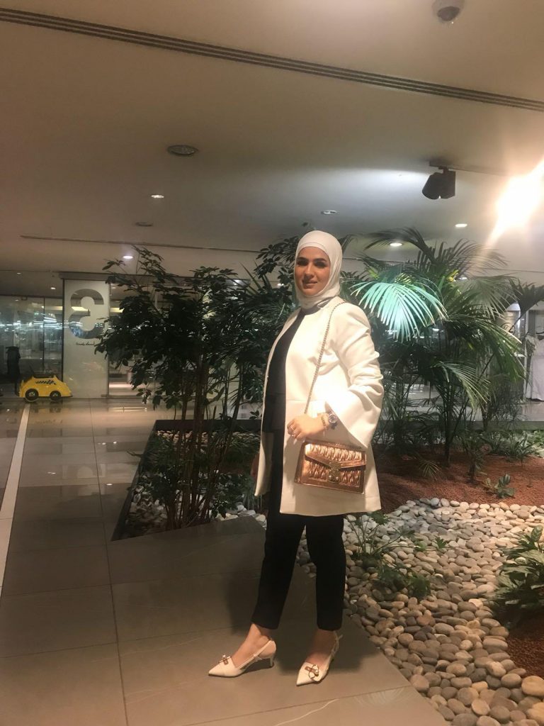  خبيرة التجميل الكويتية المعروفة خلود الشمري