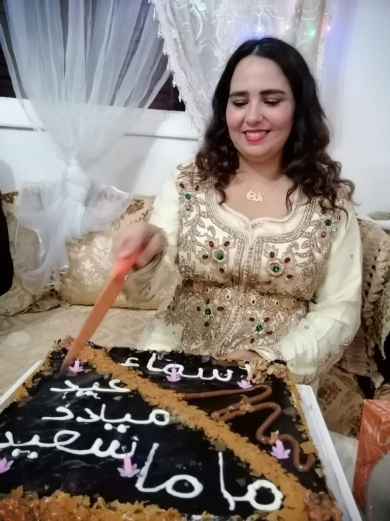 أسماء في صورة حصرية من عيد ميلادها