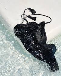 BEACH-SIDE SUMMER ESSENTIALS