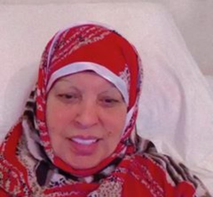 كما أشارت أنها حتى لم تقدر على حضور زفاف الفنان أمير شاهين بسبب نزلة البرد التي كانت تعاني من أعراضها.