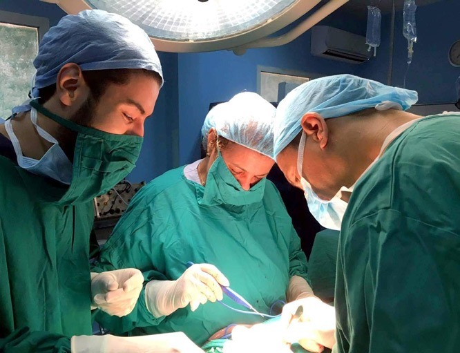 يأتي هذا المشروع للمساهمة في تنمية قطاع الصحة بالمنطقة، بعد تجربة طويلة قضاها يونس لغريب إلى جانب والده في خدمة المجتمع المدني