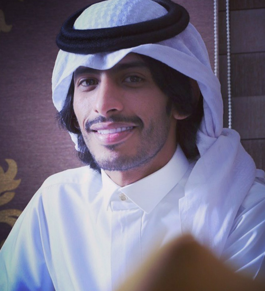 صرح الشاعر المعروف خالد بن طوار بانه سعيد بهذا العمل الرائع مع الصوت الواعد سلطان الفهادي الذي يحظى بصوت وخامه جميله وهو من الشباب المميزين في مجال الفن وسعيد بالتعاون والعمل الذي يحمل عنوان ( عانيت من صمتي