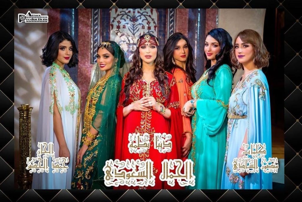بعيدا عن فضيحة حمزة مون بيبي دنيا باطمة تلجأ إلى السعودية