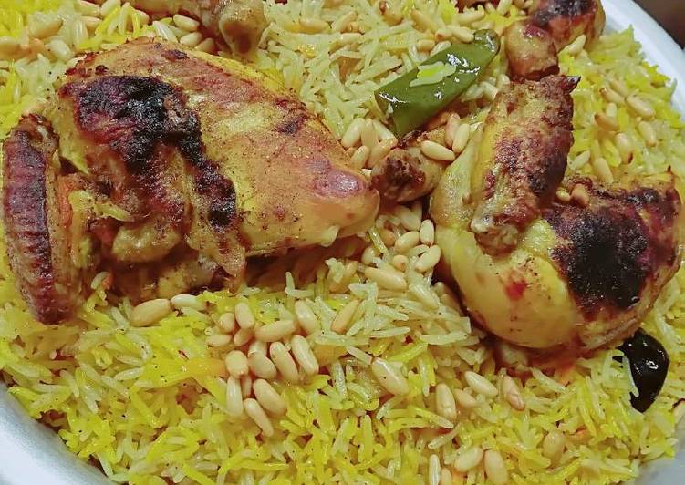 كبسة الدجاج بالزعفران
