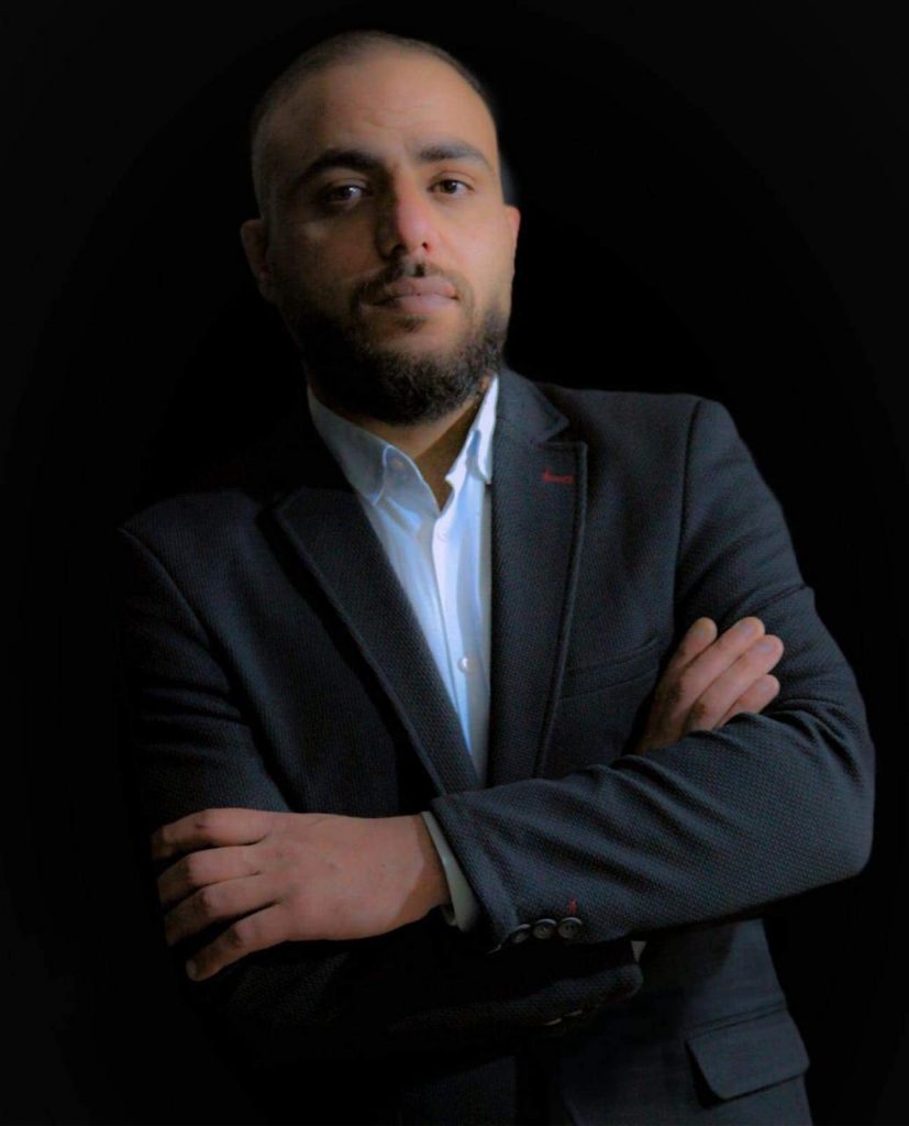مسلسل "إخناتون" بطولة أحمد مكي، أسماء أبو اليزيد، أحمد التهامي، إلى جانب مجموعة كبيرة