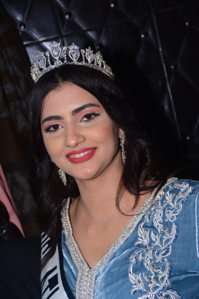 أفاد المدير العام لملكة جمال الأطلس الدولية إبراهيم زهيري أنه سيتم خلال الأيام المقبلة تشكيل لجنة التحكيم واللجنة الفنية التي ستشرف على الفعاليات النهائية للمسابقة