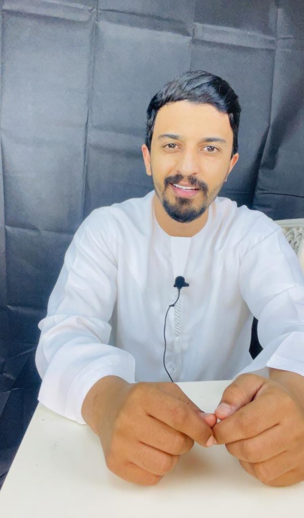 وليد بو راشد يعد من أشهر روائيين القصص و من مشاهير السوشيال ميديا والتواصل الاجتماعي