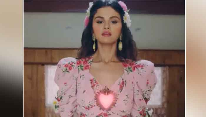 Selena Gomez's 'De Una Vez' Lyrics Capture The Beauty Of Overcoming Heartbreak