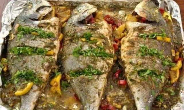 صينية السمك البلطي بالفلفل الوان