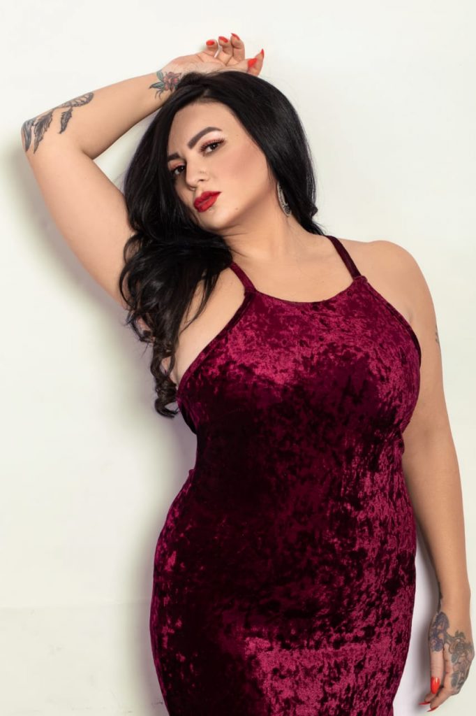 الفنانة الشابة جميلة شحاته