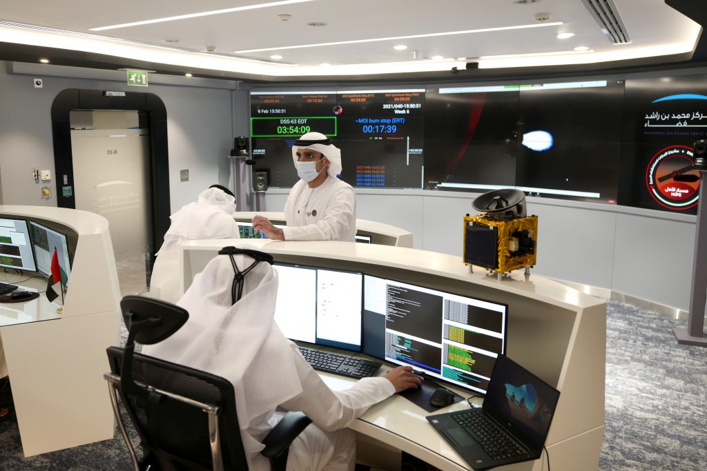 مسبار الأمل ينجح في الوصول إلى الكوكب الأحمر والإمارات تقود مرحلة جديدة من التاريخ العلمي العربي