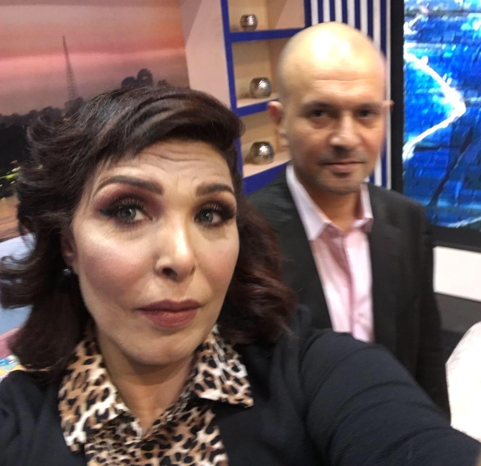 أشار أن فوائد البرامجيات وأضررها وأن اختراع الكمبيوتر للقيام بعمليات دقيقه مينفعش الانسان