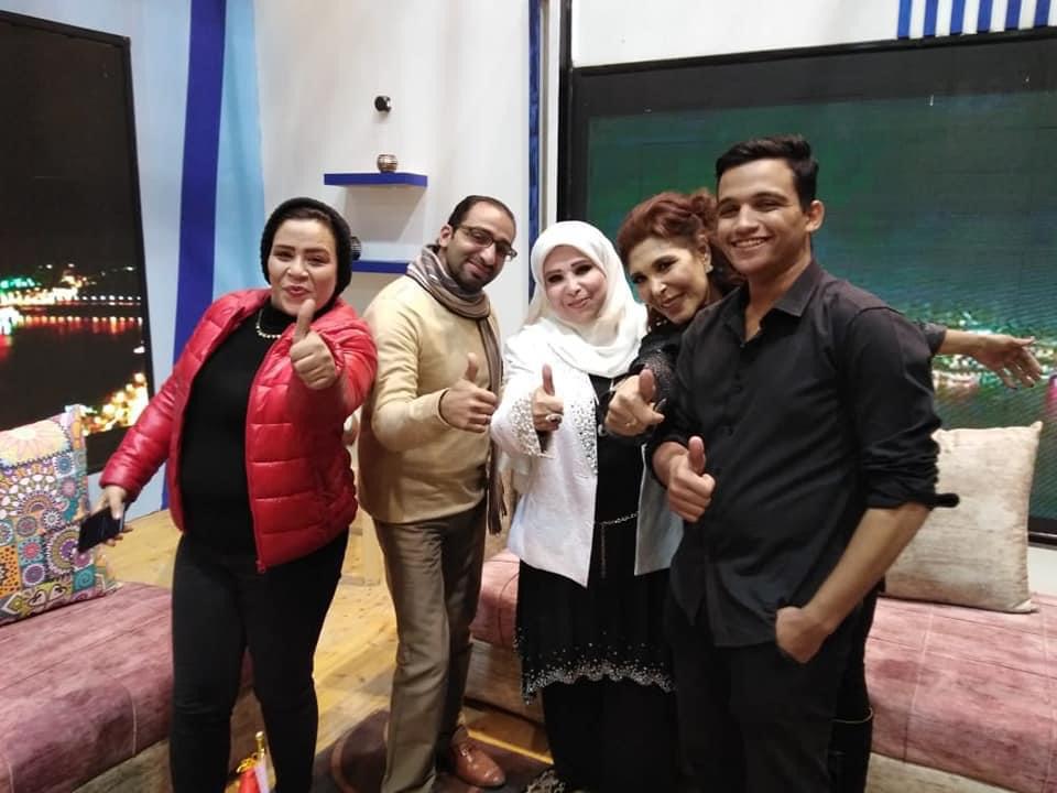 تابعت بان المسرح هو بمثابه مياه النيل للفنان وان الميزانيات مش كبير بالنسبه لمسرح وزاره الثقافه وان الوازره