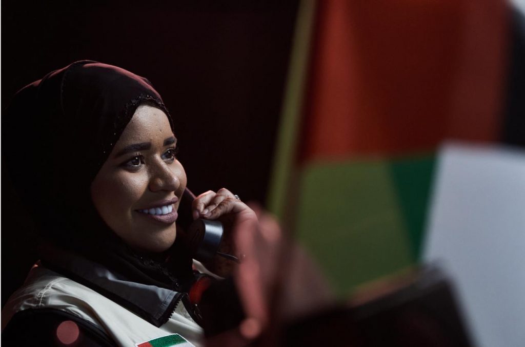 خلال يومٍ واحد مرضت أمي وبدأت بالسعال الجاف