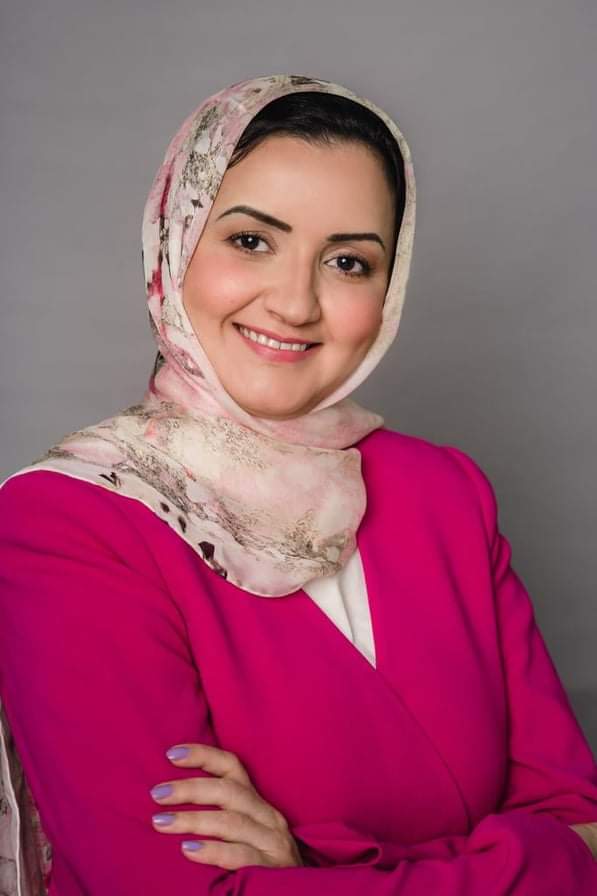 إتحاد كتاب المثقفين العرب بالإمارات ومقره باريس لمؤسسه ورئيسه الدكتور المفكر محمد حسن كامل بباريس