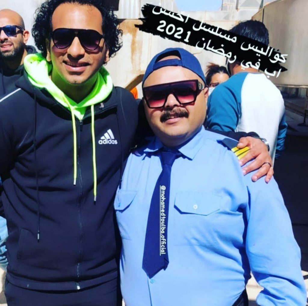 مسلسل "أحسن أب" يتكون من ١٥ حلقة وهو من إخراج معتز التوني