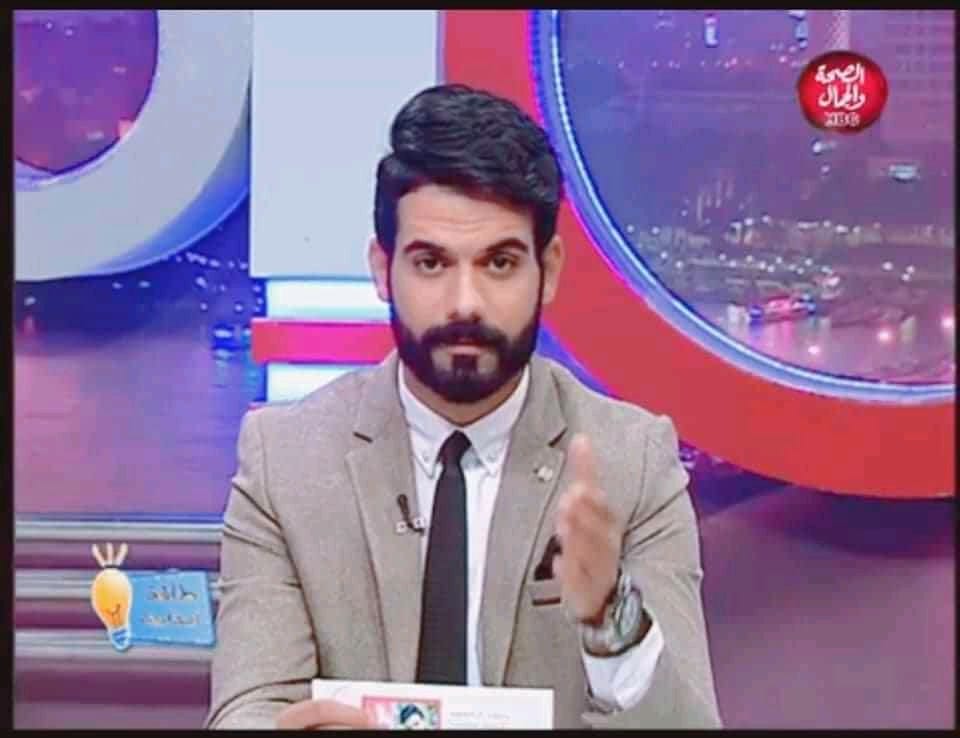 الإعلامي شريف عادل