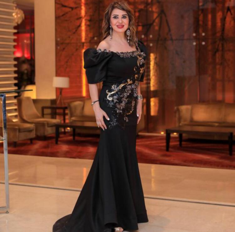 يشارك مادلين في لجنة التحكيم كلا من: الفنانة الليبية خدوجة صبري والفنانة العمانية شمعة محمد والمخرج الأردني خميس مجدلاوية.