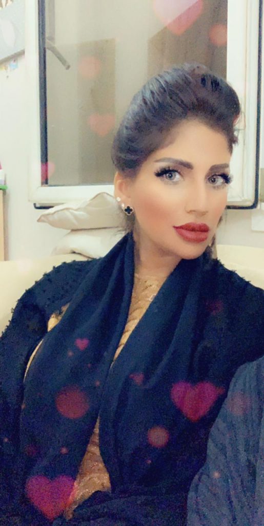 مصمم الازياء رغد شبر تكسب ثقة المشاهير والفنانين