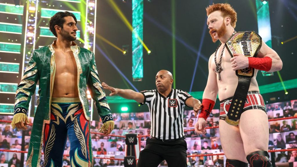 تستعيد نخبة من نجوم المصارعة الحرة WWE المشاركين في أعظم رويال رامبل الذي أقيم في المملكة العربية السعودية عام 2018 ذكرياتهم عن هذا الحدث التاريخي في مسيرة المصارعة الحرة.