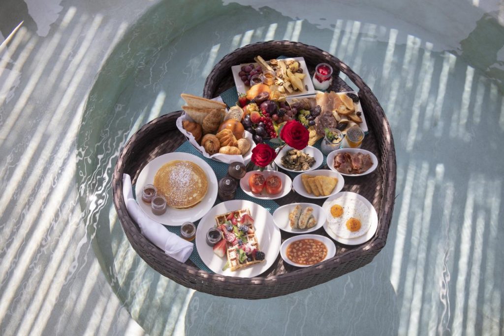 A floating breakfast at Bab Al Shams