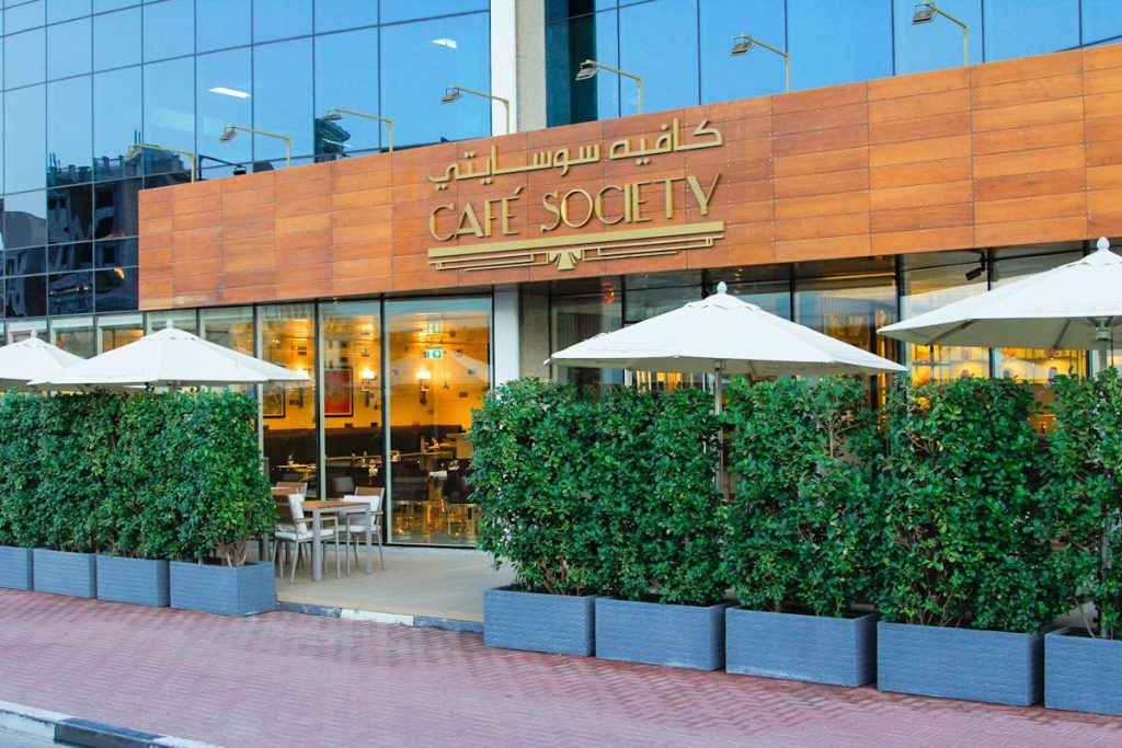 Café Society, TAMANI Marina Hotel
