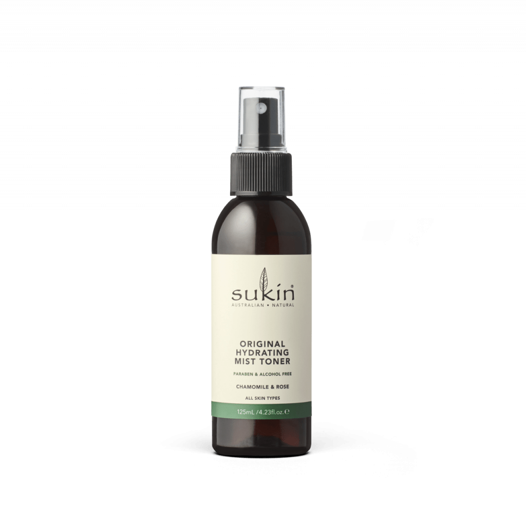 Here are some key tips and products from SUKIN Australia to keep your skin naturally hydrated and nourished throughout the seaso