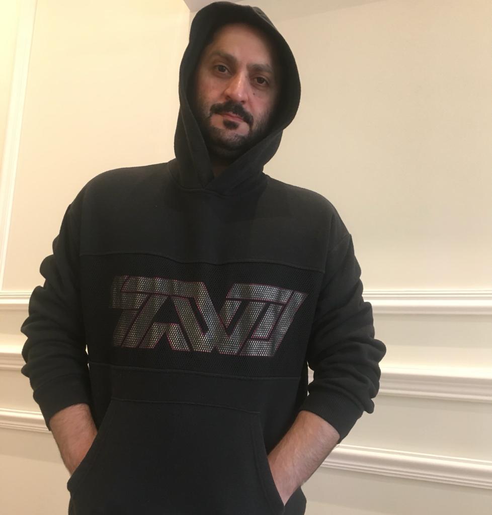 وفقا لتقرير "بيزنس انسايدر"، سيقوم "هاني عبد الرحمن " الآن بمشاركة بعض خبرته فى الألعاب فى كتاب جديد بعنوان " " وهذا الكتاب للاعبين أكبر من عمر ٥ سنوات، ويغطي مجموعة واسعة من الموضوعات ومن المتوقع أن يتعلم القراء كيفية إنشاء كمبيوتر للألعاب، وكيفية التدريب والتحسين في ألعابهم المفضلة
