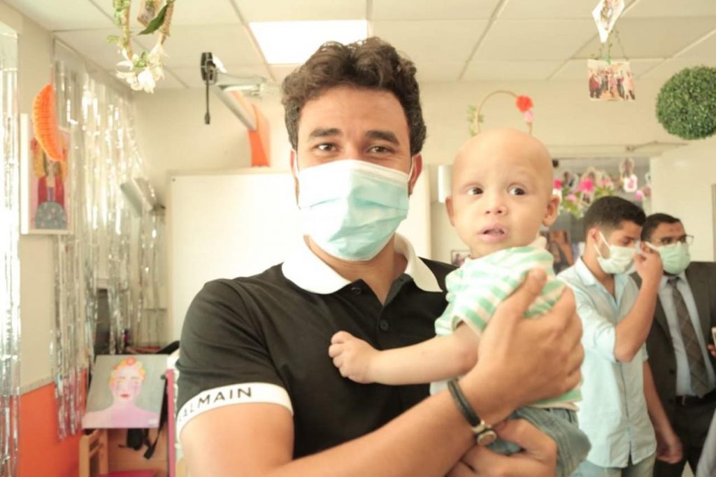 Trézéguet beat Achraf Hakimi in a thrilling online Garena Free Fire competition for charity.