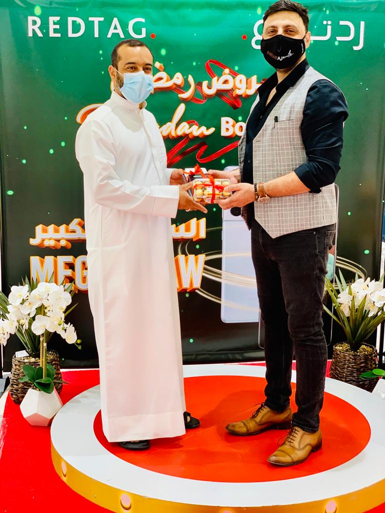 REDTAG announces winners of Ramadan Bonanza raffle, almost 600 lucky shoppers receive top-end Samsung Galaxy S21 Ultra 5G smartphones worth AED 3 million in prize value
