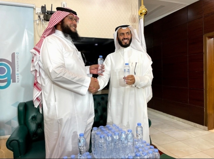 استعرض المستشار الإعلامي مكي آل سالم مستشار العلاقات العامة والإعلام