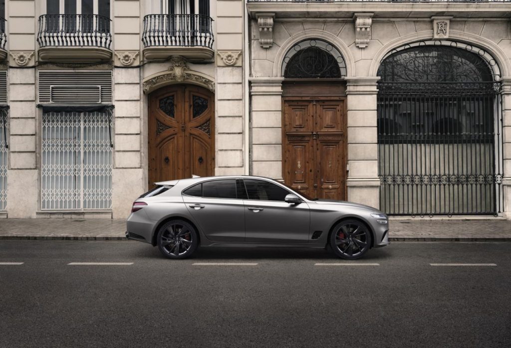 سيارة G70 Shooting Brake