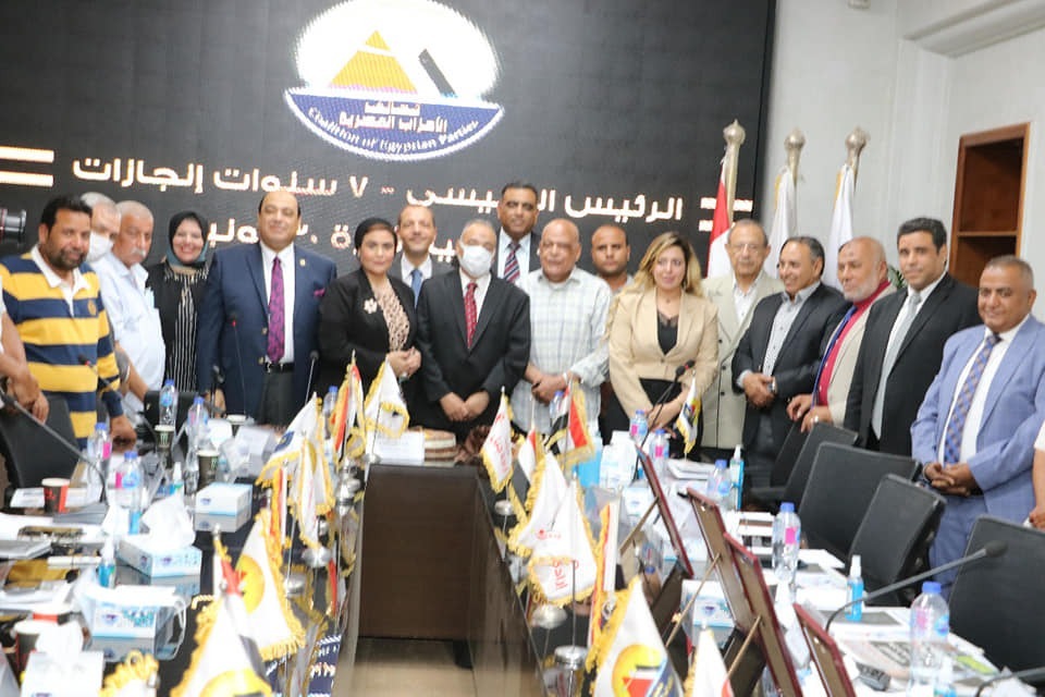 الإعلامية مني العمدة تشارك في اجتماع تحالف الأحزاب المصرية في ذكرى ثورة 30 يونيو