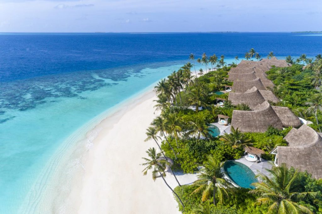 بصفته منتجع للبالغين فقط ، يشتهر مالايدو Milaidhoo بعروض تناول الطعام الرومانسية 