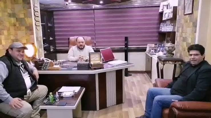 مدحت تيخا : يترقب استئناف تصوير «مينى بار» قريبًا.