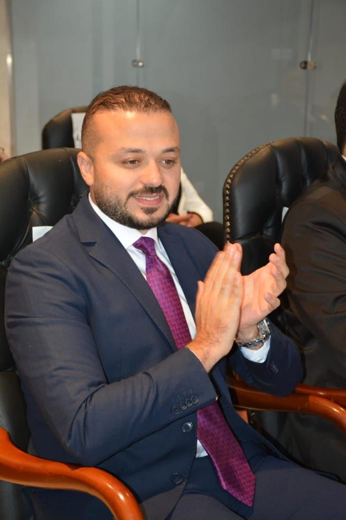الجارحي أن القيادة السياسية المصرية بقرارها اليوم تكتب فصلاً جديداً في حكاية الوطن والجمهورية الجديدة معلنة مصر آمنة وحرة لنعيش حقبة جديدة يجني المصريون فيها ثمار الصبر والتضحية والعمل