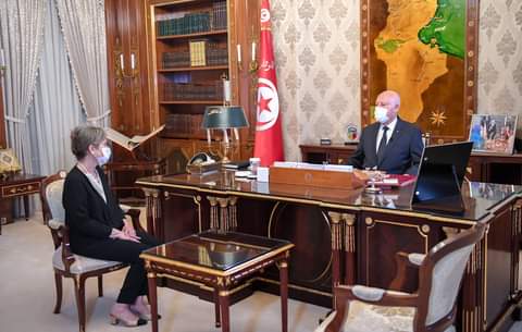 كلّف رئيس الجمهورية قيس سعيّد، اليوم الأربعاء 29 سبتمبر 2021، السيدة نجلاء بودن حرم رمضان بتشكيل حكومة، على أن يتم ذلك في أقرب الآجال