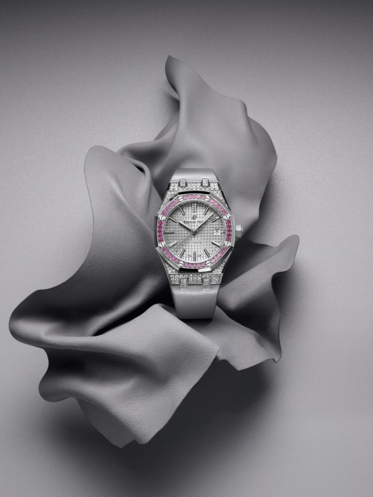 جمالية الساعة الأصلية مع حزام جديد من جلد العجل بإنهاء خطي ساتاني
