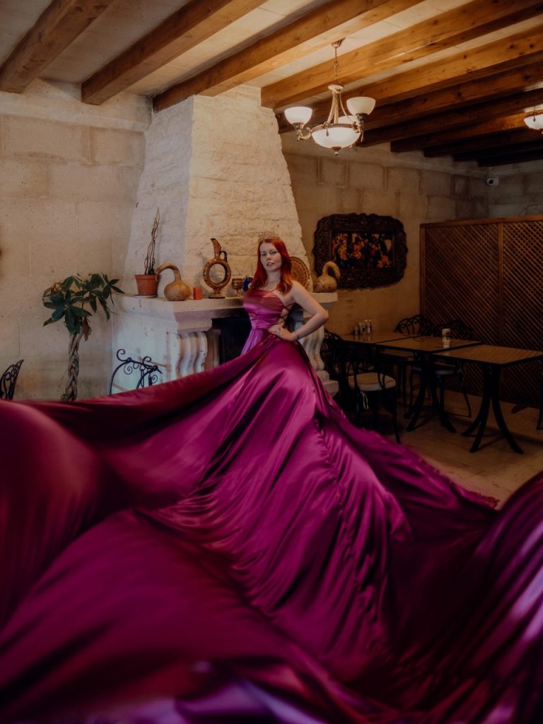 Photographer: Mahmut Oztrk
Dress: @cappadociadressboutique
Location: Cappadocia