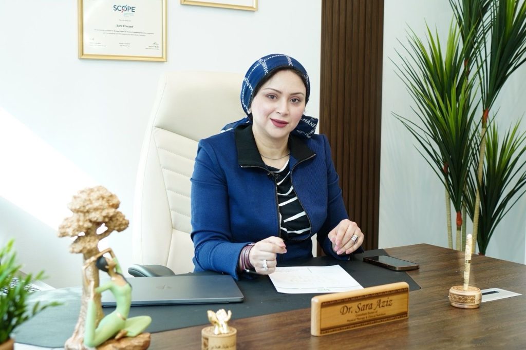 سارة عزيز