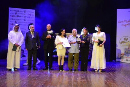 مهرجان القاهرة الدولي للطفل يكرم شيخ المصوريين عيد خليل