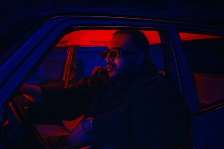 خالد عصام يمهد لالبومه الجديد بأغنية “فترات “