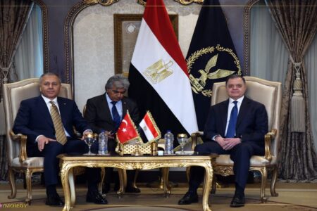 وزير الداخلية المصري يستقبل نظيره التركي لبحث تعزيز التعاون الأمني بين البلدين