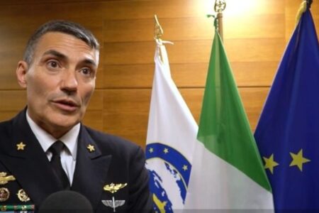 قائد “إيريني” استئناف التعاون مع ليبيا.. وتدريب 30 عسكريًا ليبيًا 