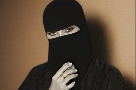 شوشو ناصر: تجربة فنية سعودية تجمع بين الموهبة والدراسة الأكاديمية